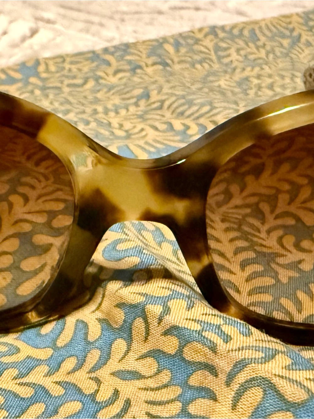 Coach Women’s Lilly Sunglasses HC6004 Tortoise frame and Signature logo